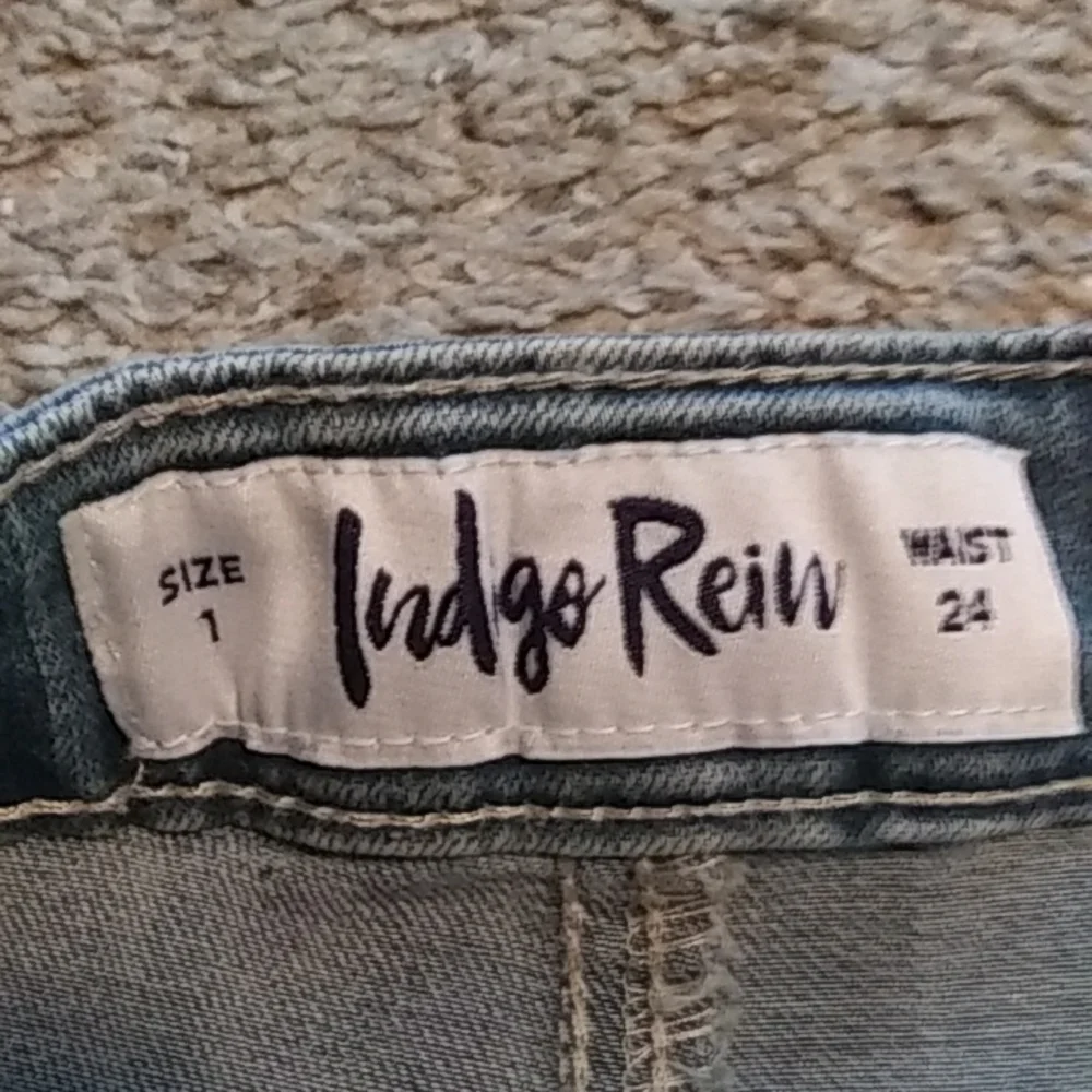 Super high rise shorts - Picture 3 of 3